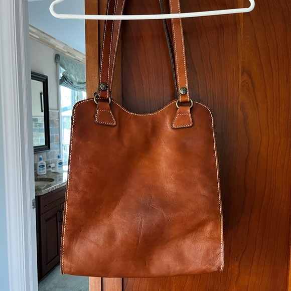 Gently used excellent condition Patricia nash  purse. - Picture 2 of 3